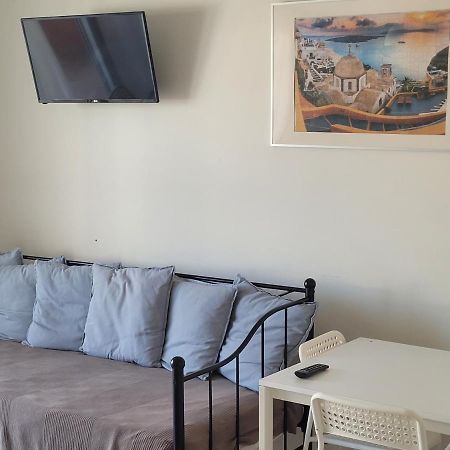 Relaxing City Center West Luxury Studio Karystos  Exterior photo